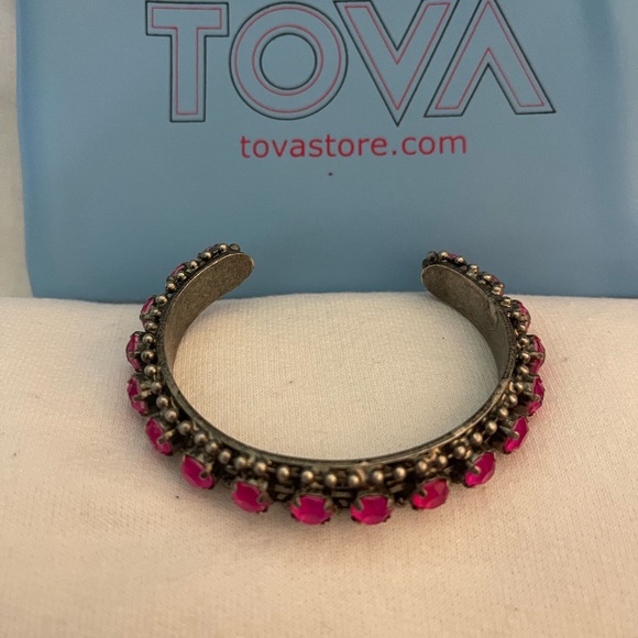 Tova Electric Pink Stone Cuff Bracelet in Antique Gold Metal - Picture 2 of 2